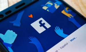 Facebook запустил сервис знакомств
