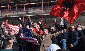 Фото: в Албании штурмовали парламент, есть пострадавшие