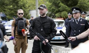 Фото: Нацполіція поміняє автомати Калашникова на німецьку зброю