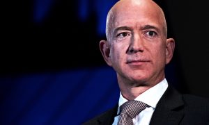 Состояние Джеффа Безоса сравнили с богачами прошлого