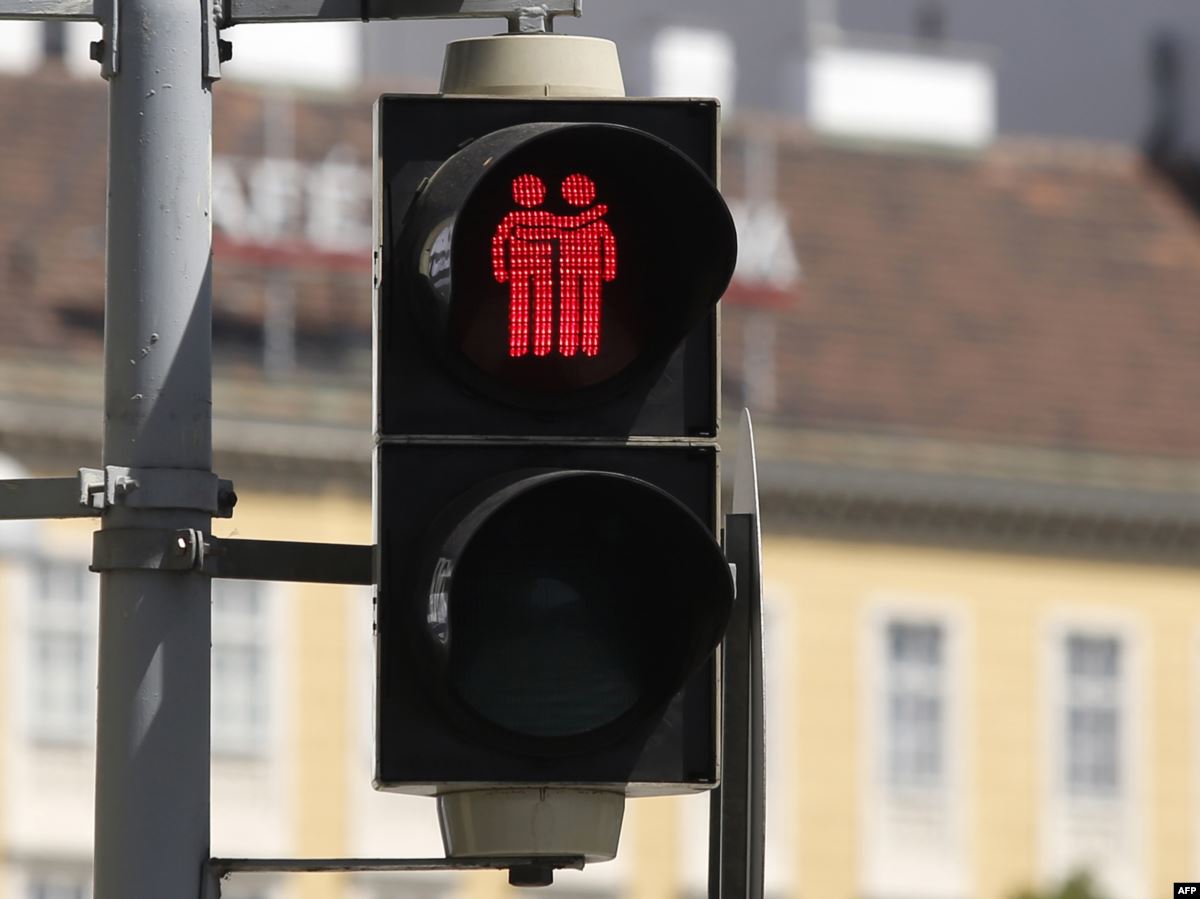 В Вене на светофорах вместо кнопок установят камеры