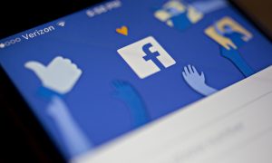 Facebook заключила соглашения с крупнейшими лейблами на показ музыкальных клипов