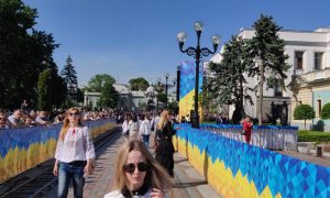В ожидании инаугурации: что происходит под Верховной Радой (фоторепортаж)