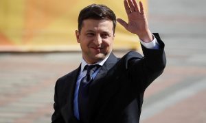 Фото: Зеленський опублікував селфі з шаурмою