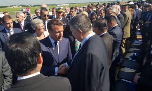 Макрон пообщался с Аваковым, прежде чем встретиться с Зеленским