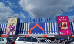 В Минздраве жестко отреагировали на заявление «Эпицентра» об отказе закрываться на карантин