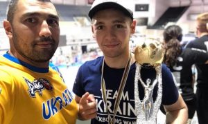 Украинский кикбоксер победил россиянина в финале Кубка мира