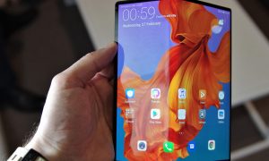 Huawei отсрочила вывод на рынок нового смартфона