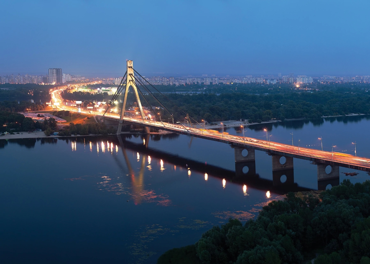 Общественный транспорт через Северный мост будет работать дольше из-за Upark Festival