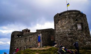 Фото: в Карпатах среди июля пошел снег