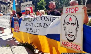 Фото: в Риме вышли на акцию против визита Путина