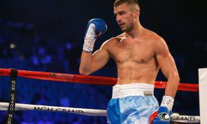 Гвоздик проведет объединительный бой с российским боксером
