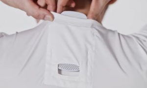 Видео: в Японии создали футболку со встроенным кондиционером