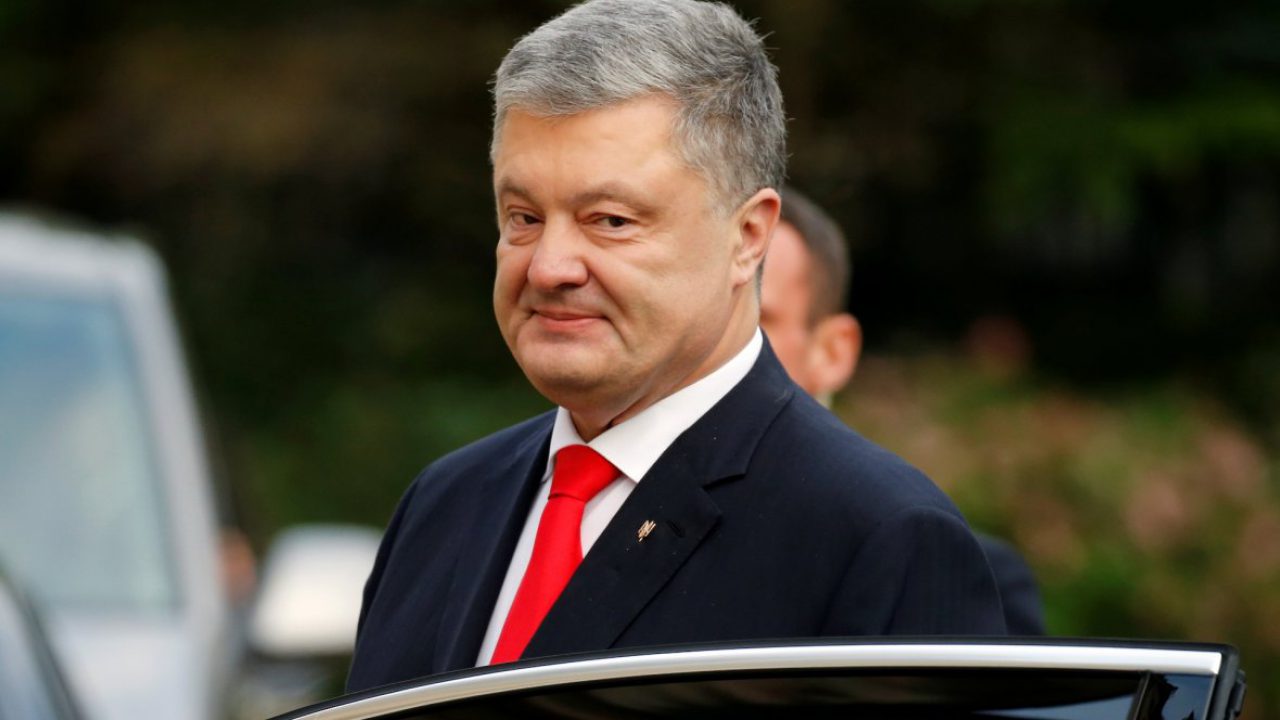 НАПК закрыло глаза на компании, которые не задекларировал Порошенко