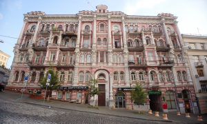 В центре Киева провалилась дорога