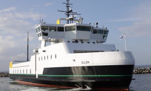 В Дании начал курсировать крупнейший в мире электропаром