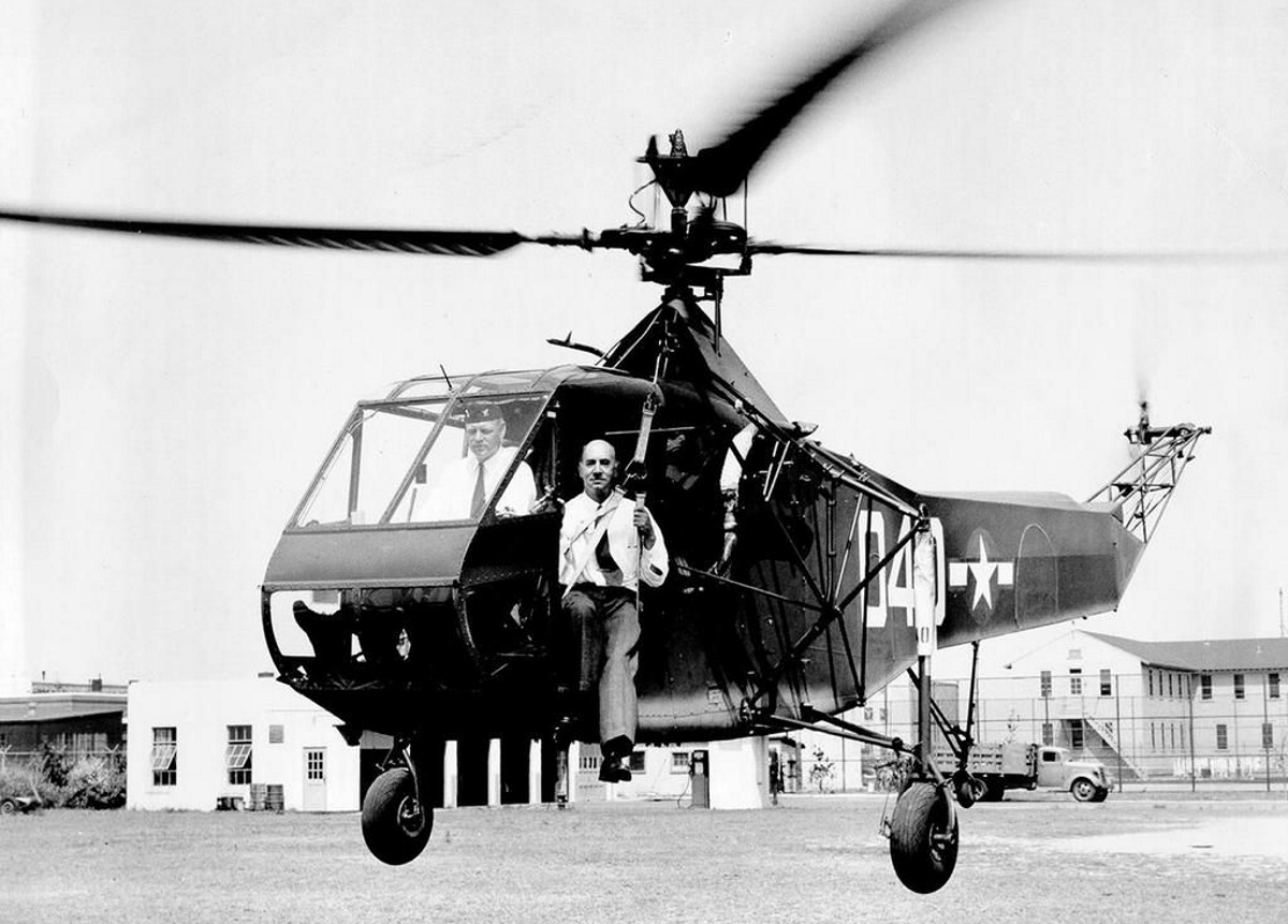 Памятник или комфорт? Зачем в «Жулянах» открывают монумент Сикорскому