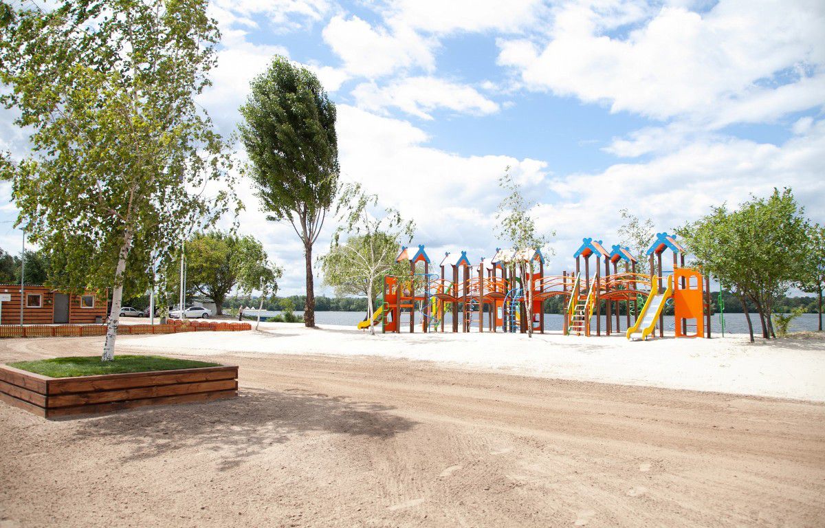 КП «Плесо» не рекомендует купаться на всех пляжах Киева