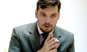 Гончарук подписал меморандум о покрытии всей Украины мобильным интернетом