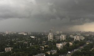 Фото, видео: на пострадавшую от стихии Одессу надвигается новый шторм