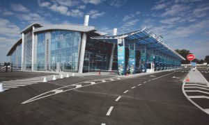 Видео: в аэропорту «Киев» через несколько дней появится памятник Сикорскому