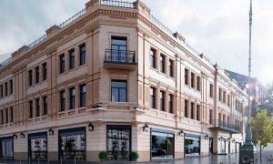 КГГА отказала в реставрации Центрального гастронома