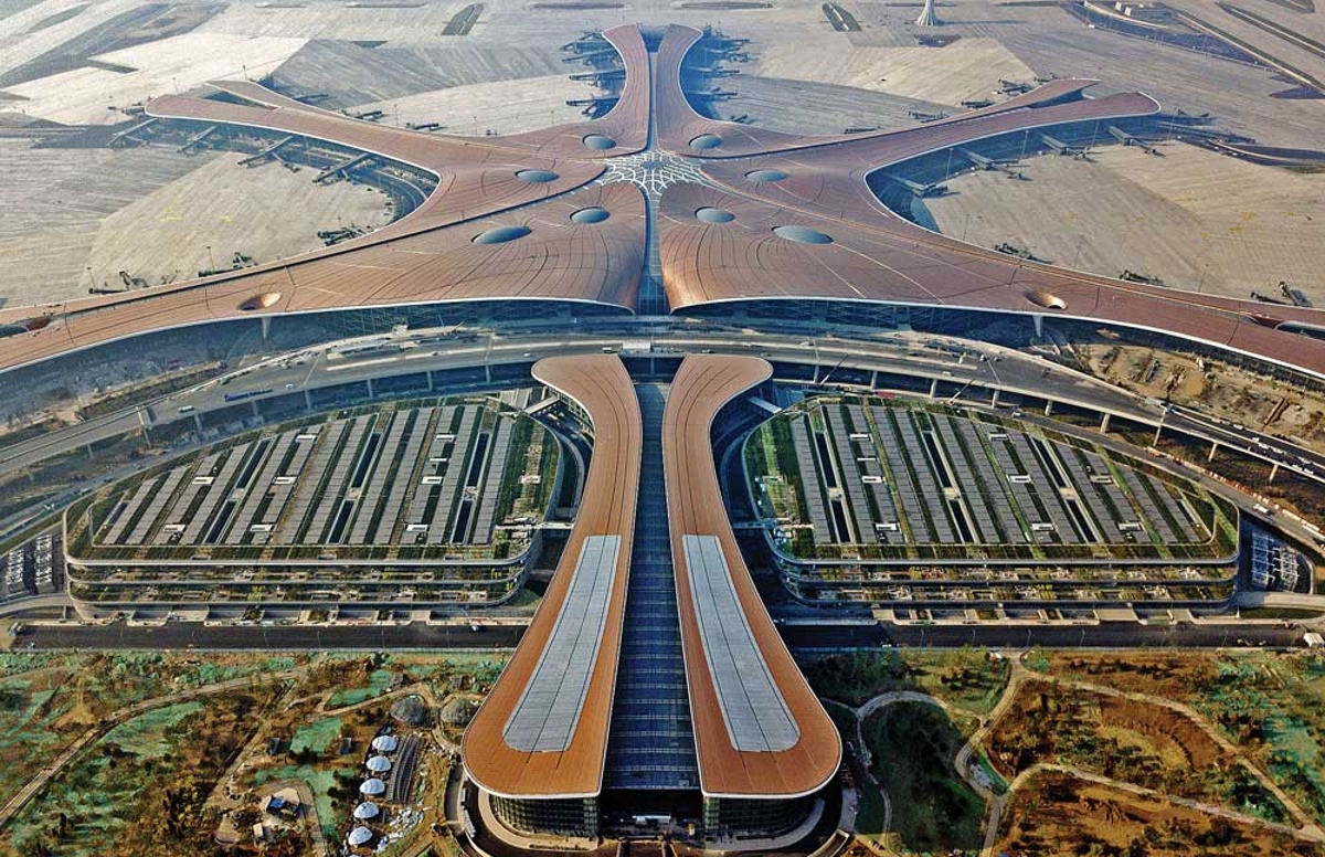 Видео: в Китае открыли крупнейший в мире аэропорт