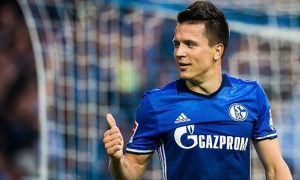 «Шахтер» официально подтвердил трансфер полузащитника «Шальке»