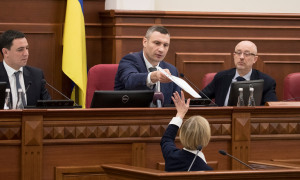 Роспуск Киеврады vs. выборы мэра: новый виток борьбы за столицу между Кличко и Богданом