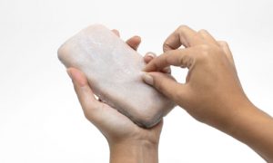 Во Франции создали чехол для телефона, распознающий эмоции