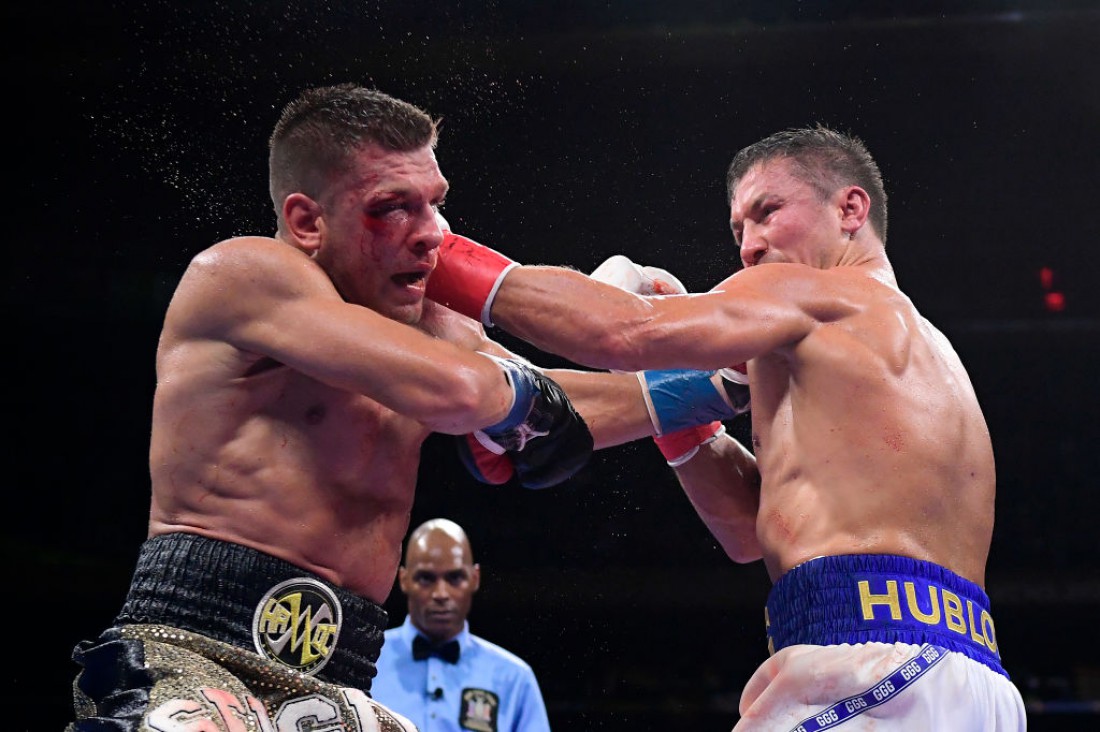 Видео: украинский боксер провел бой за два пояса чемпиона мира