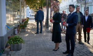 Зеленский отметит День защитника на Донбассе