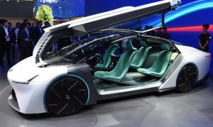 Фото: в Китае презентовали экстравагантный автомобиль «без дверей»