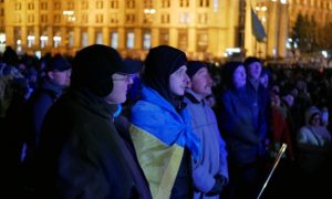 Фото: на Майдане прошел митинг к годовщине Революции Достоинства
