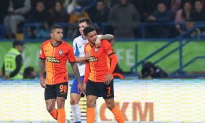 «Динамо» жестко наказали за расизм фанатов, а капитана «Шахтера» за реакцию