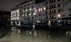 Фото: крупнейшее за полвека наводнение накрыло Венецию