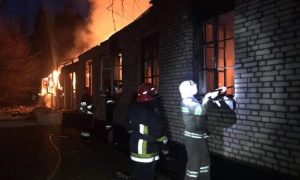 Фото: на Львовщине загорелась воинская часть, есть пострадавшие