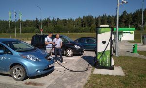 Украинцы придумали как зарядить электромобиль за 5 минут