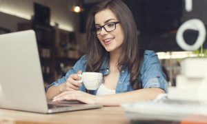 Минцифры планирует учить при помощи сериалов