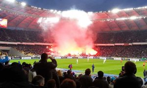 «Динамо» и «Десну» оштрафовали за поведение болельщиков