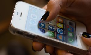 Заблокированные сайты оказались в топе самых популярных в Украине