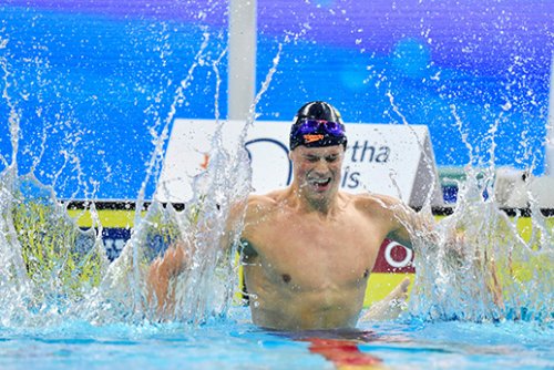 Видео: 17-летний украинец побил мировой рекорд по плаванию