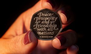 Фото: в Британии выпускают монету в честь Brexit