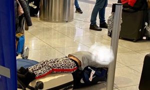 Фото: в Италии застряли полторы сотни украинских туристов