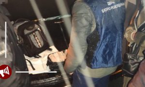 Фото: начальника-взяточника из Кабмина поймали с пакетом денег