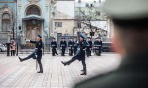 Фото: под Верховной Радой будет нести службу Почетный караул