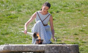 Видео: в Греции стартовала эстафета Олимпийского огня