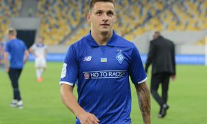 «Динамо» продлило соглашение с нападающим Русиным