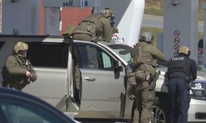 Преступник в форме полиции совершил самое массовое убийство в истории Канады