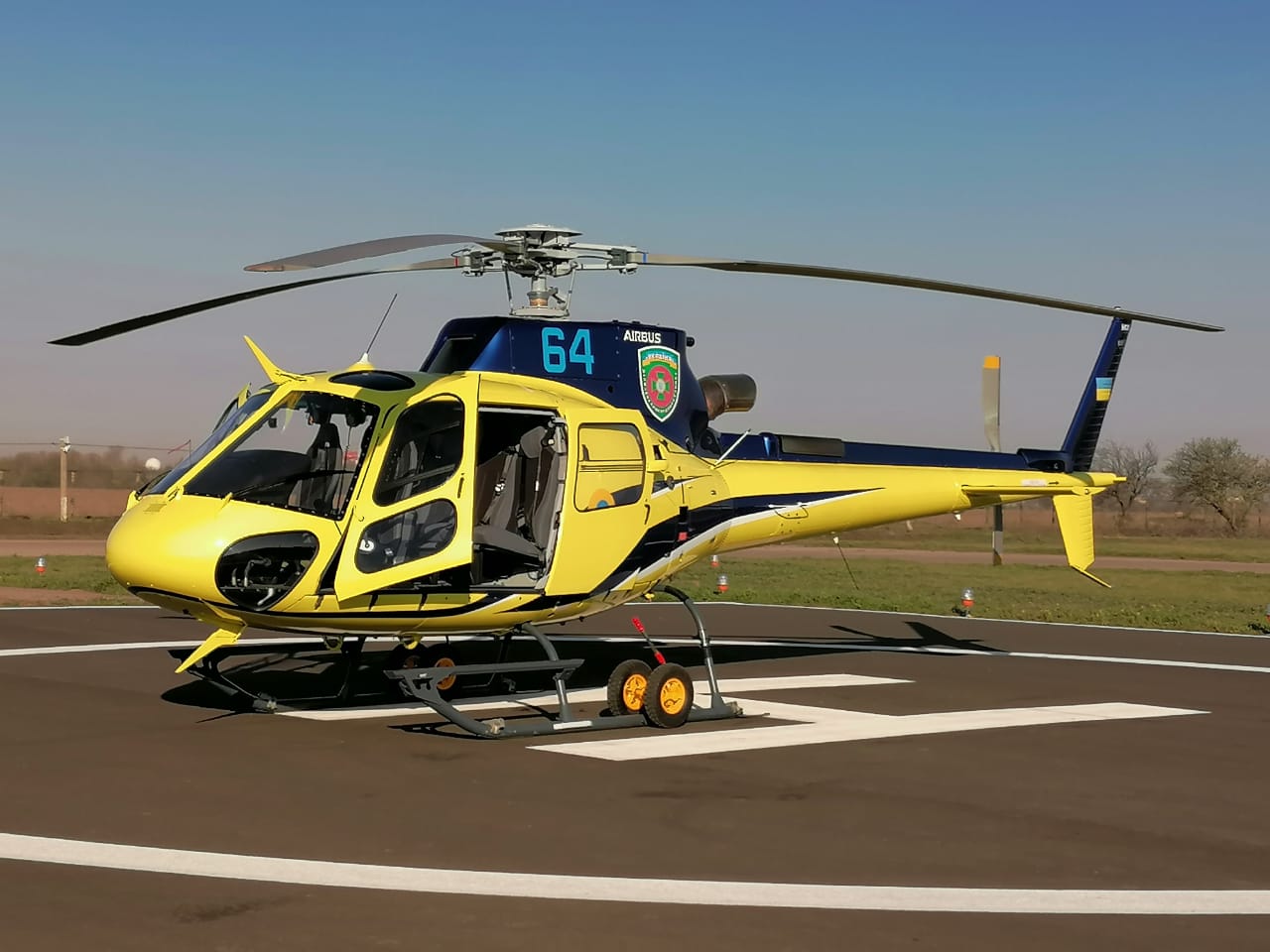 Фото, видео: украинские пограничники осваивают новые французские вертолёты